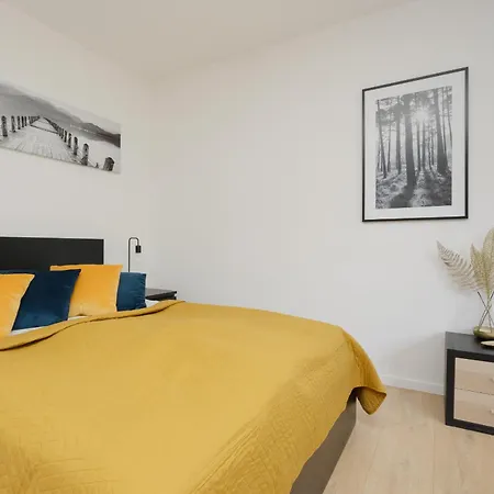 Bright Studio For 4 People In Warsaw By Noclegi Renters Eksteriør bilde